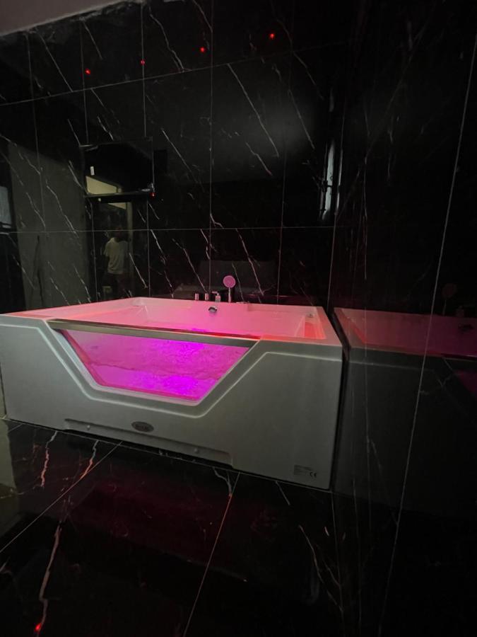 Life Hotel Casalnuovo Di Napoli Eksteriør bilde