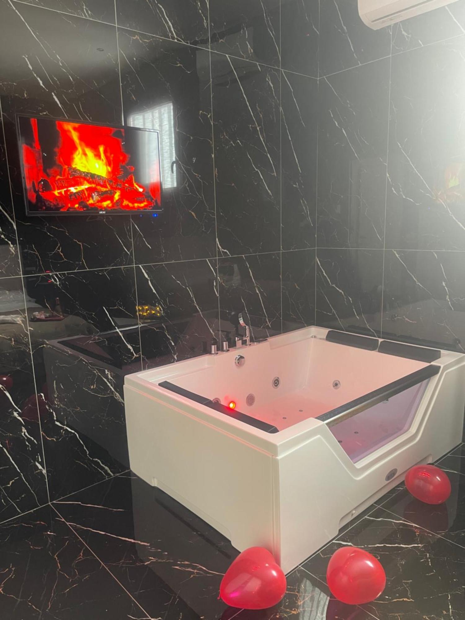 Life Hotel Casalnuovo Di Napoli Eksteriør bilde